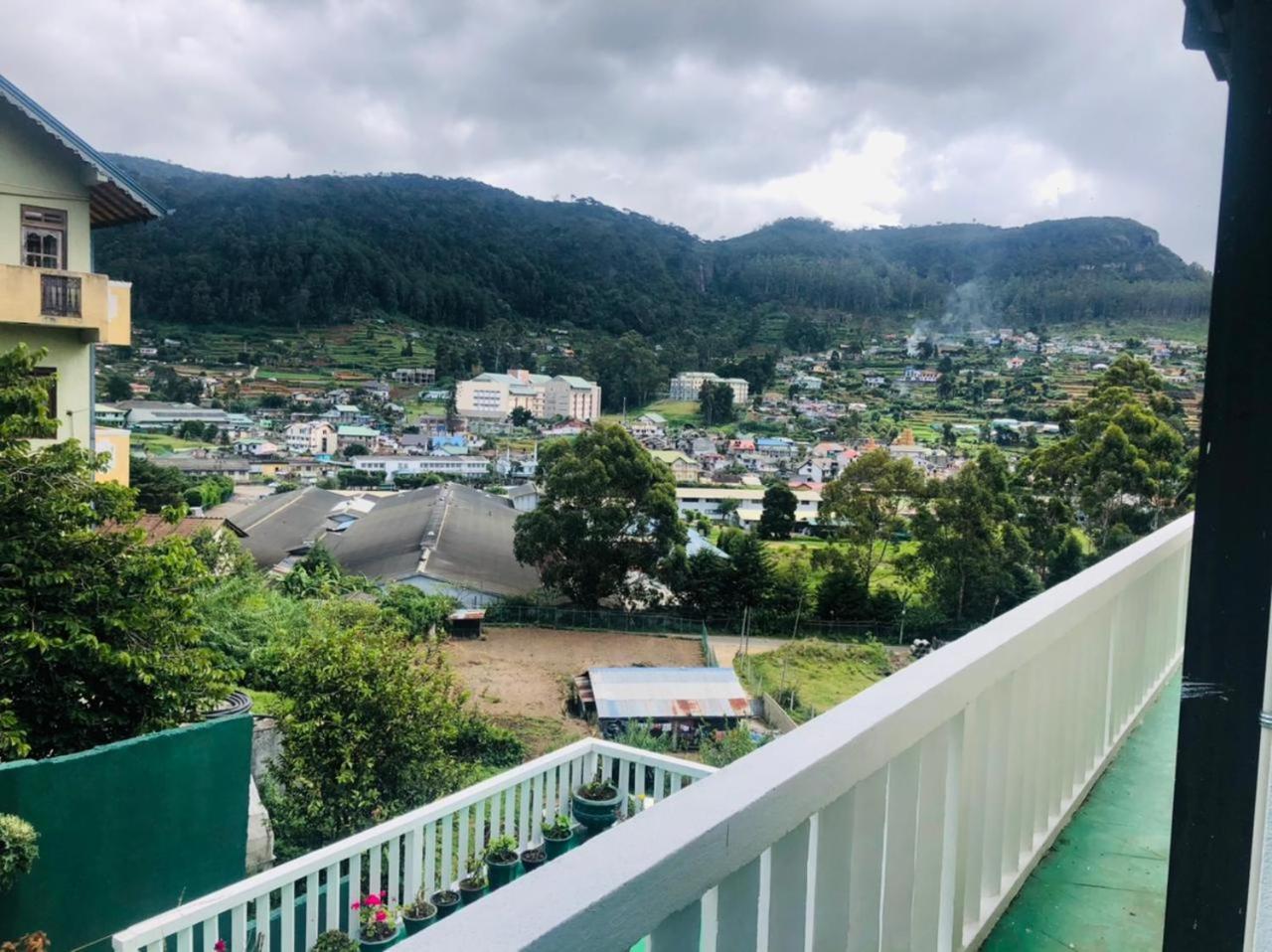 Hikers Inn Nuwara Eliya Exteriör bild