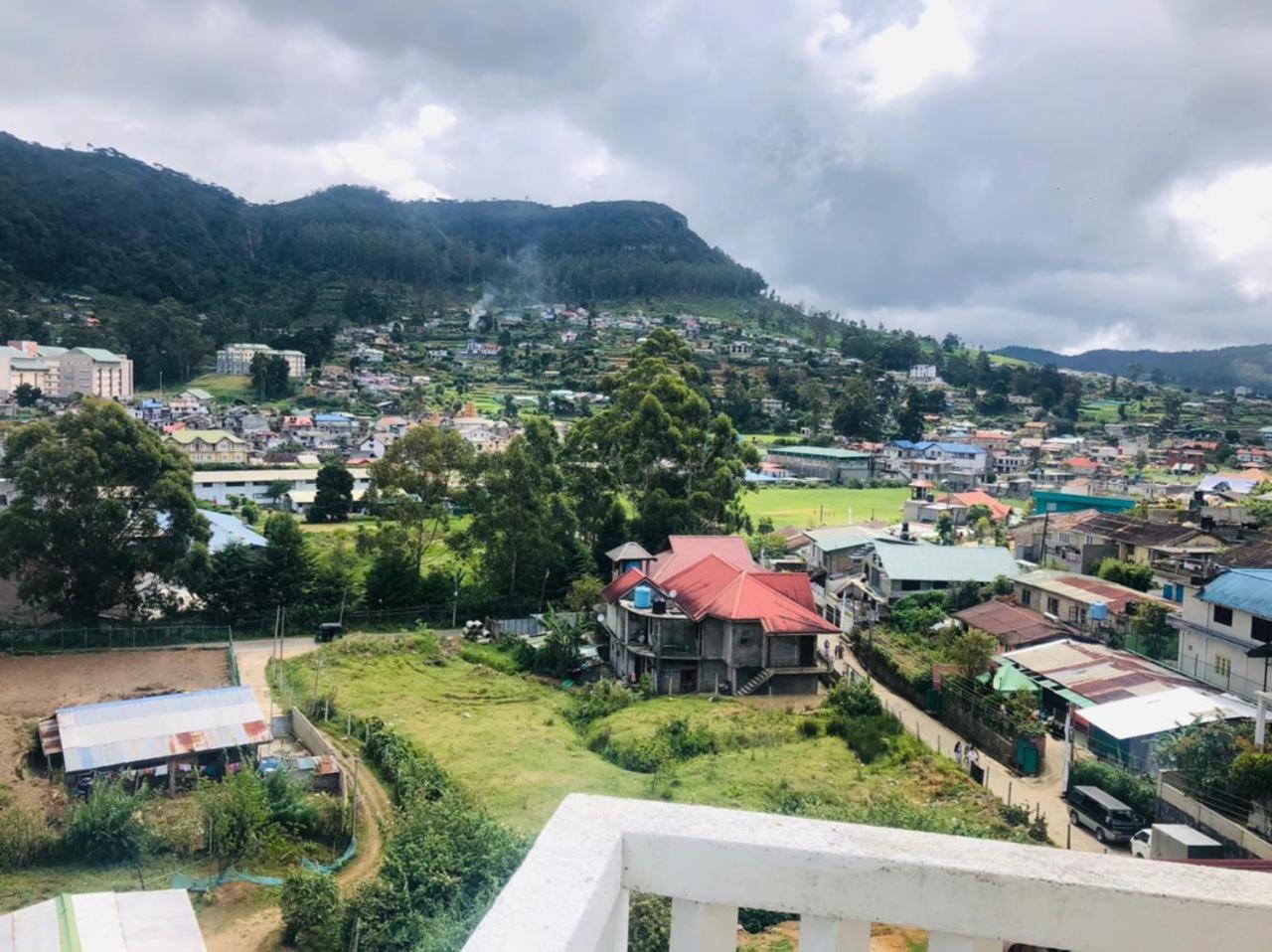 Hikers Inn Nuwara Eliya Exteriör bild