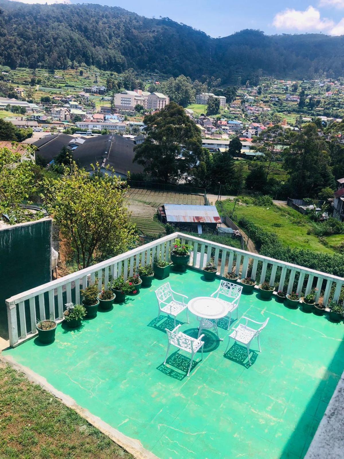 Hikers Inn Nuwara Eliya Exteriör bild